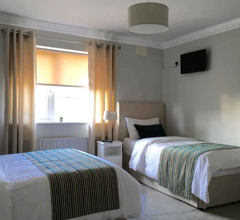 Westwinds Guestlodge Голуэй Экстерьер фото