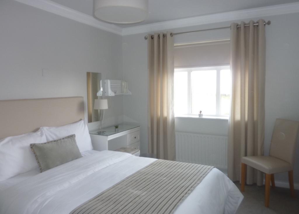 Westwinds Guestlodge Голуэй Экстерьер фото